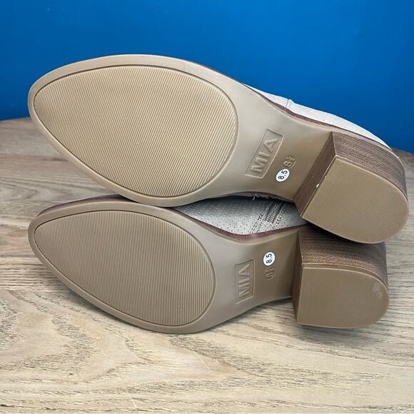 New! Mia Women's Jullep Perf Pointy Ankle Block Heel Booties Khaki Tan Size 8 - Picture 8 of 9